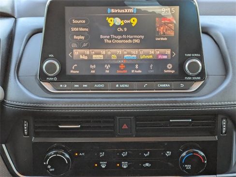 Used 2021 Nissan Rogue S image 19