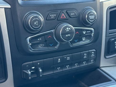 Used 2017 RAM 3500 Big Horn w/ Sport Appearance Group AWD/4WD image 21