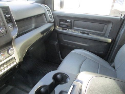 Used 2022 RAM 3500 Tradesman w/ Chrome Appearance Group image 18