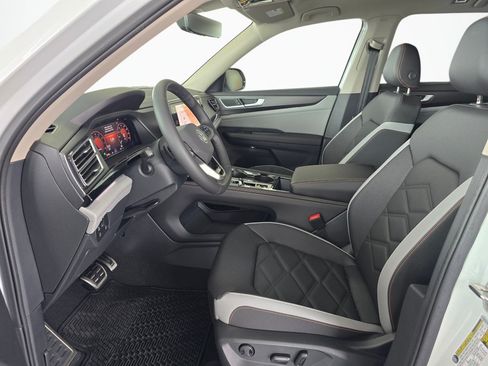 New 2026 Volkswagen Atlas Peak Edition AWD/4WD image 16