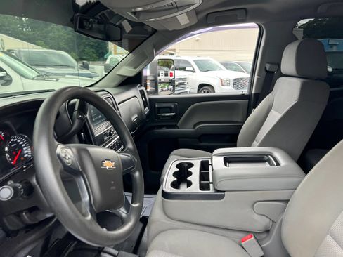 Used 2019 Chevrolet Silverado 2500 W/T AWD/4WD image 15