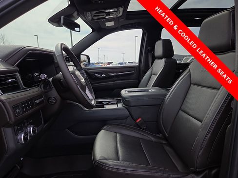 Used 2024 GMC Yukon Denali image 17