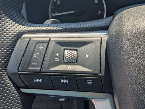 Used 2025 Mitsubishi Outlander SE FWD image 18