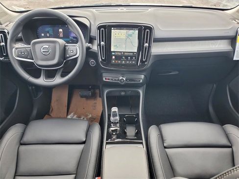 New 2026 Volvo XC40 B5 Plus w/ Protection Package Premier image 28