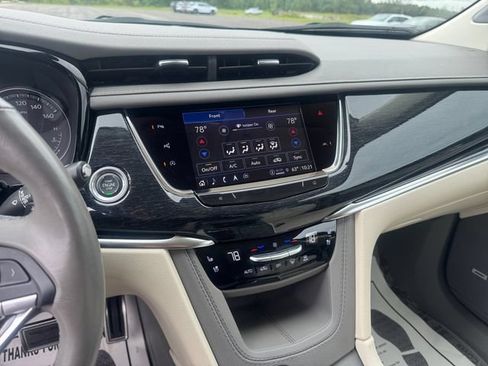 Certified 2024 Cadillac XT6 Premium Luxury w/ Technology Package AWD/4WD image 21