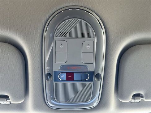 New 2026 Hyundai Ioniq 9 SEL image 16