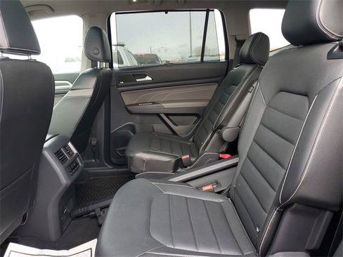 Used 2022 Volkswagen Atlas SEL Premium image 25