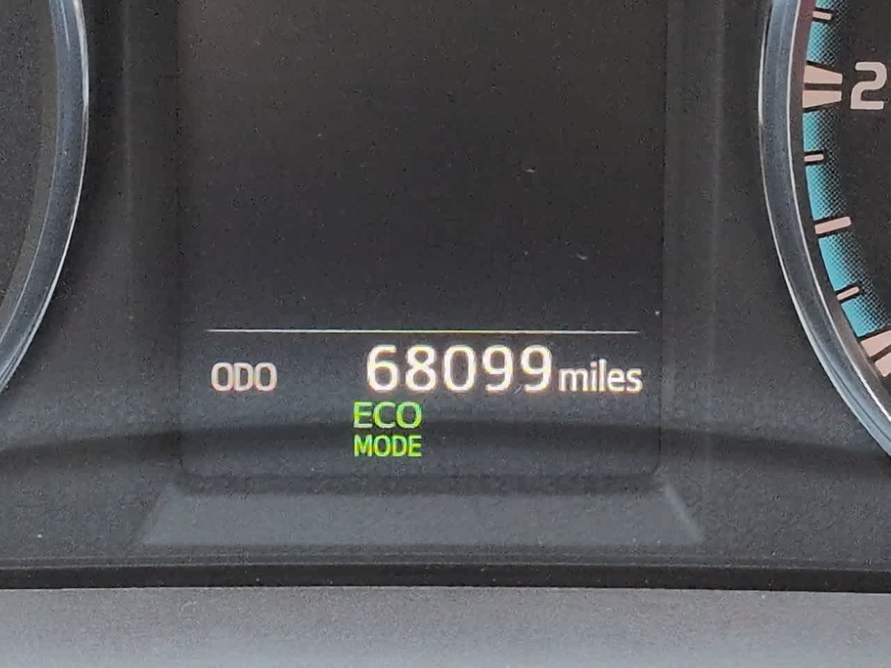 Used 2016 Toyota RAV4 XLE AWD/4WD image 25