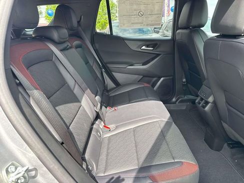 New 2026 Chevrolet Equinox RS w/ Convenience Package III AWD/4WD image 12