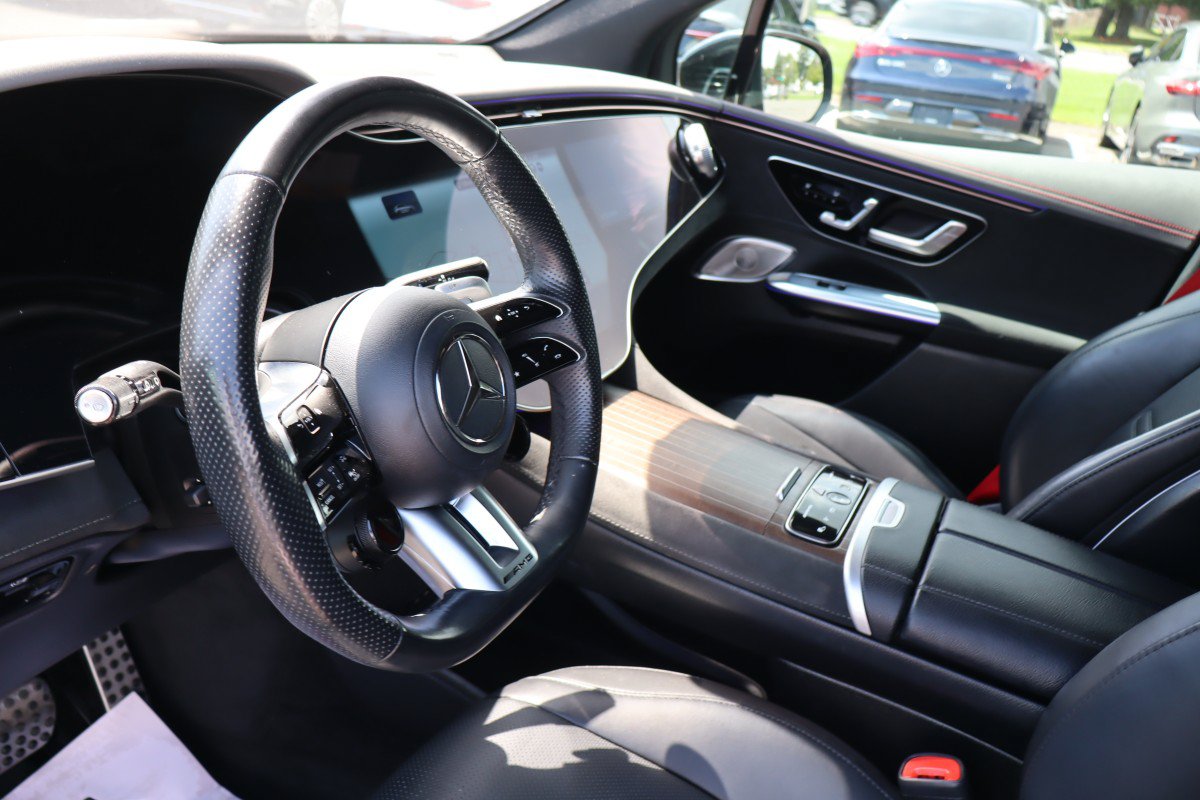 Used 2024 Mercedes-Benz EQE AMG 4MATIC SUV image 13