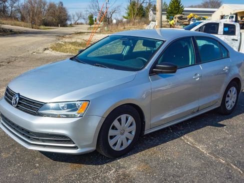 Used 2015 Volkswagen Jetta S FWD image 8