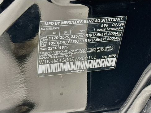 Certified 2024 Mercedes-Benz GLB 250 image 33