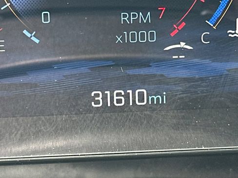 Used 2025 Chevrolet Equinox LT AWD/4WD image 28