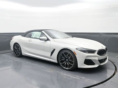 New 2026 BMW 840i xDrive Convertible image 3