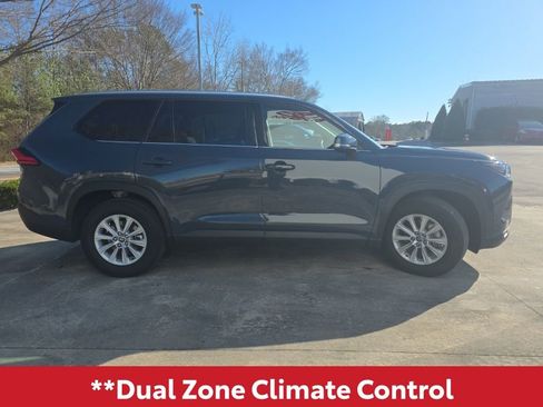 Used 2024 Toyota Grand Highlander XLE image 9