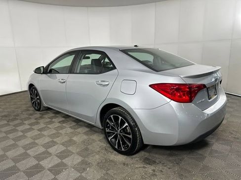 Used 2018 Toyota Corolla SE w/ SE Premium Package image 5