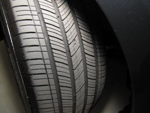 Certified 2023 Honda Accord EX image 27