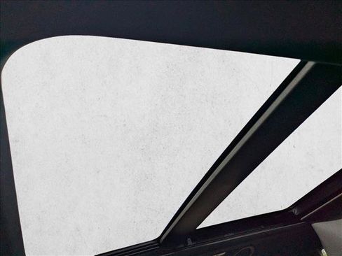 Used 2020 Ford Explorer ST w/ ST Street Pack image 15