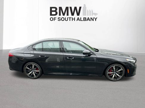 Used 2024 BMW 540i xDrive w/ Premium Package AWD/4WD image 6