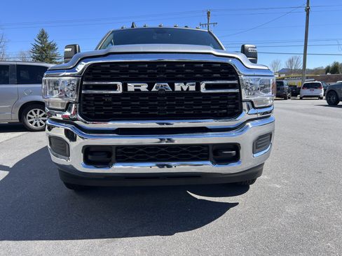 Used 2024 RAM 3500 Tradesman w/ Towing Technology Group image 5