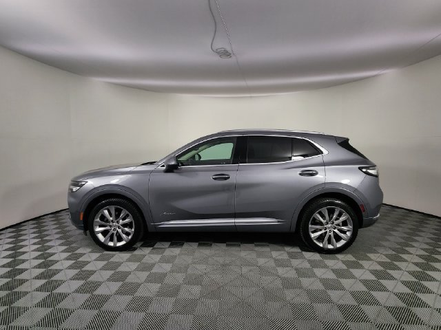 Used 2022 Buick Envision Avenir w/ Technology Package II AWD/4WD image 2