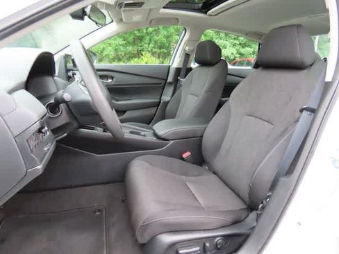 Used 2024 Honda Accord EX image 11