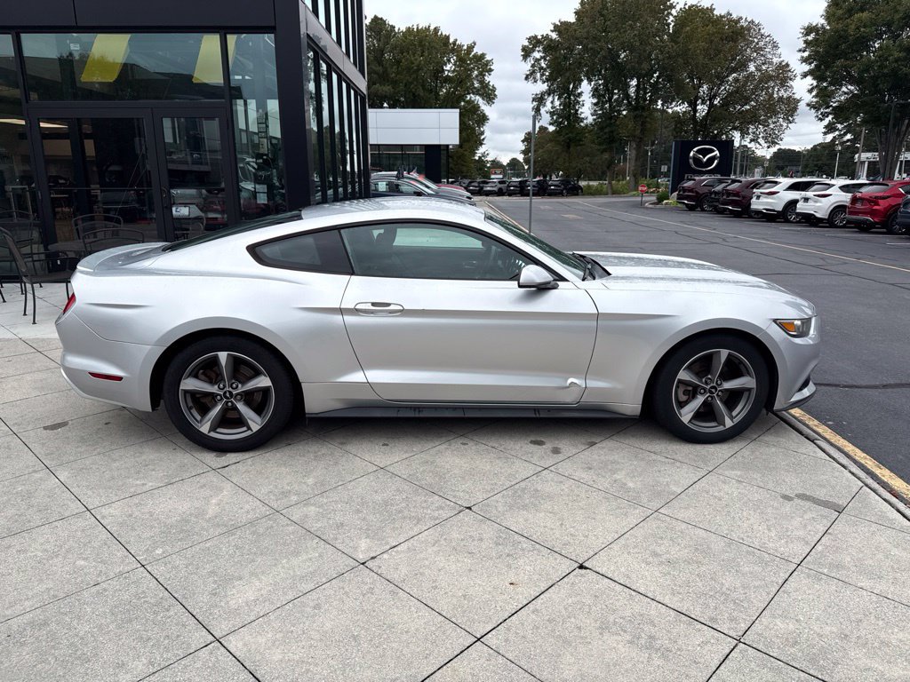 Used 2015 Ford Mustang Coupe w/ Equipment Group 051A RWD image 5