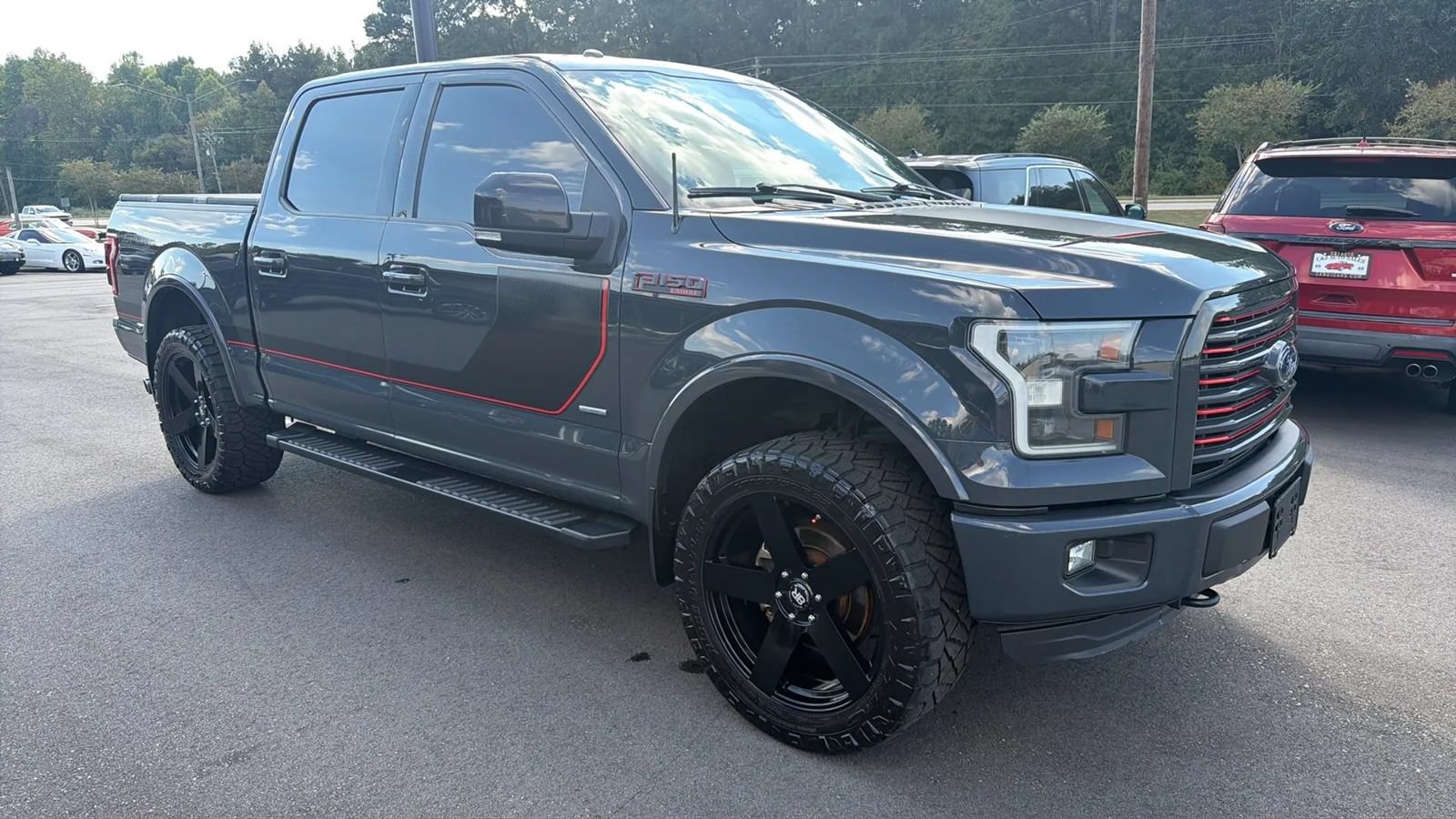 Used 2016 Ford F150 Lariat w/ Equipment Group 502A Luxury AWD/4WD image 3