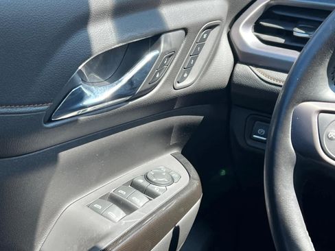 Used 2022 GMC Acadia AT4 w/ Technology Package AWD/4WD image 23