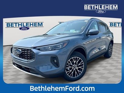 New 2025 Ford Escape SE w/ PHEV Premium Package