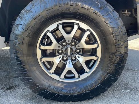 Used 2021 Ford F150 Raptor AWD/4WD image 12