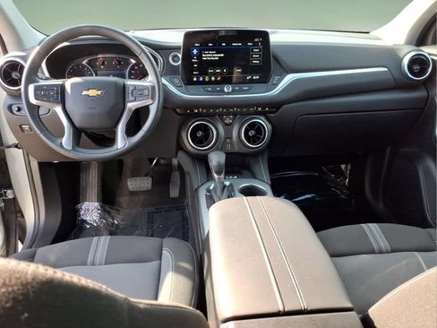 Used 2024 Chevrolet Blazer LT w/ Convenience Package FWD image 13