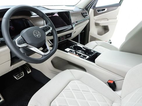 New 2026 Volkswagen Atlas SEL Premium R-Line image 19