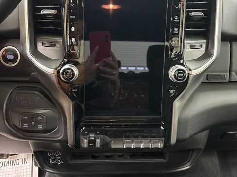New 2026 RAM 2500 Big Horn AWD/4WD image 12