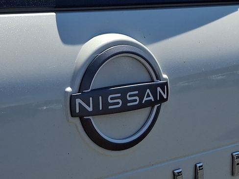 Used 2023 Nissan Rogue SV AWD/4WD image 30