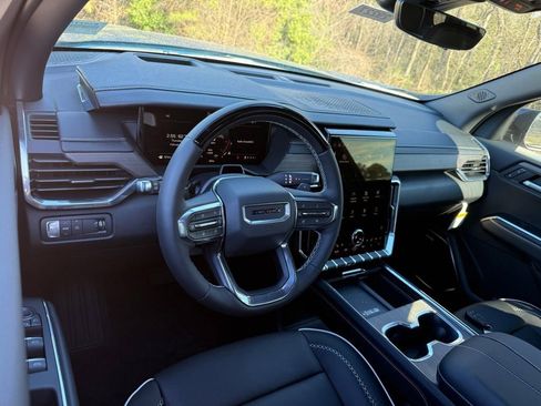 New 2026 GMC Acadia Denali w/ Super Cruise Package image 3