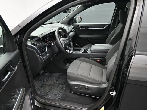 Used 2025 GMC Acadia Elevation AWD/4WD image 11