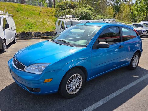 Used 2007 Ford Focus SE FWD image 3