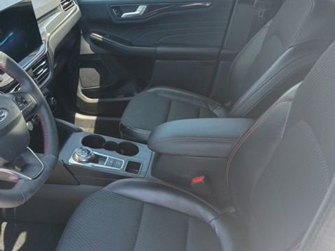 Used 2023 Ford Escape ST-Line Select w/ Tech Pack #2 AWD/4WD image 11