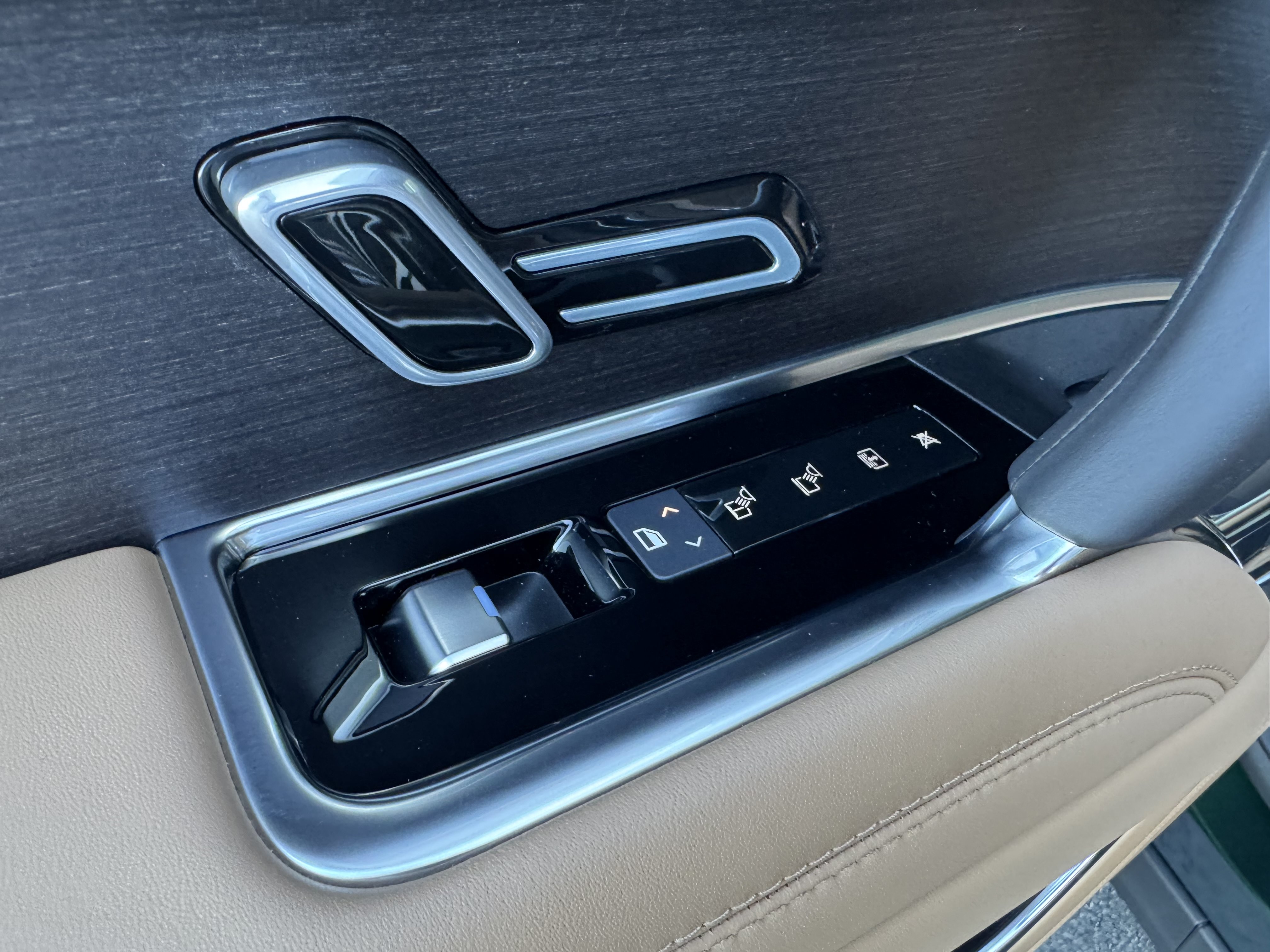 New 2027 Land Rover Range Rover SE AWD/4WD image 32
