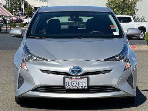 Used 2017 Toyota Prius Two w/ Prius Two Safety Plus Package image 10