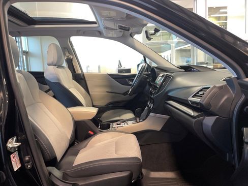 Used 2019 Subaru Forester Premium image 20