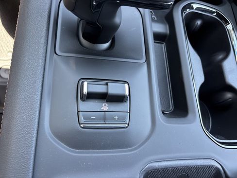 New 2026 GMC Sierra 1500 AT4 w/ AT4 Premium Package AWD/4WD image 41