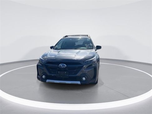 Certified 2025 Subaru Outback Limited image 3