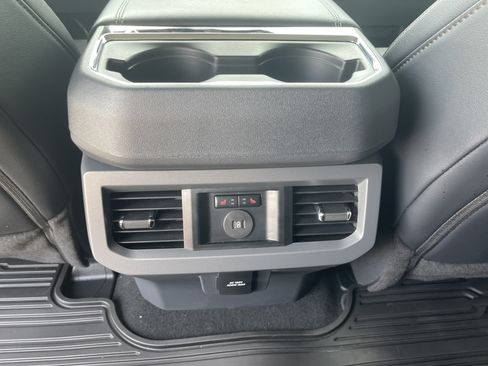 Used 2026 Ford F250 Lariat w/ Black Appearance Package AWD/4WD image 37