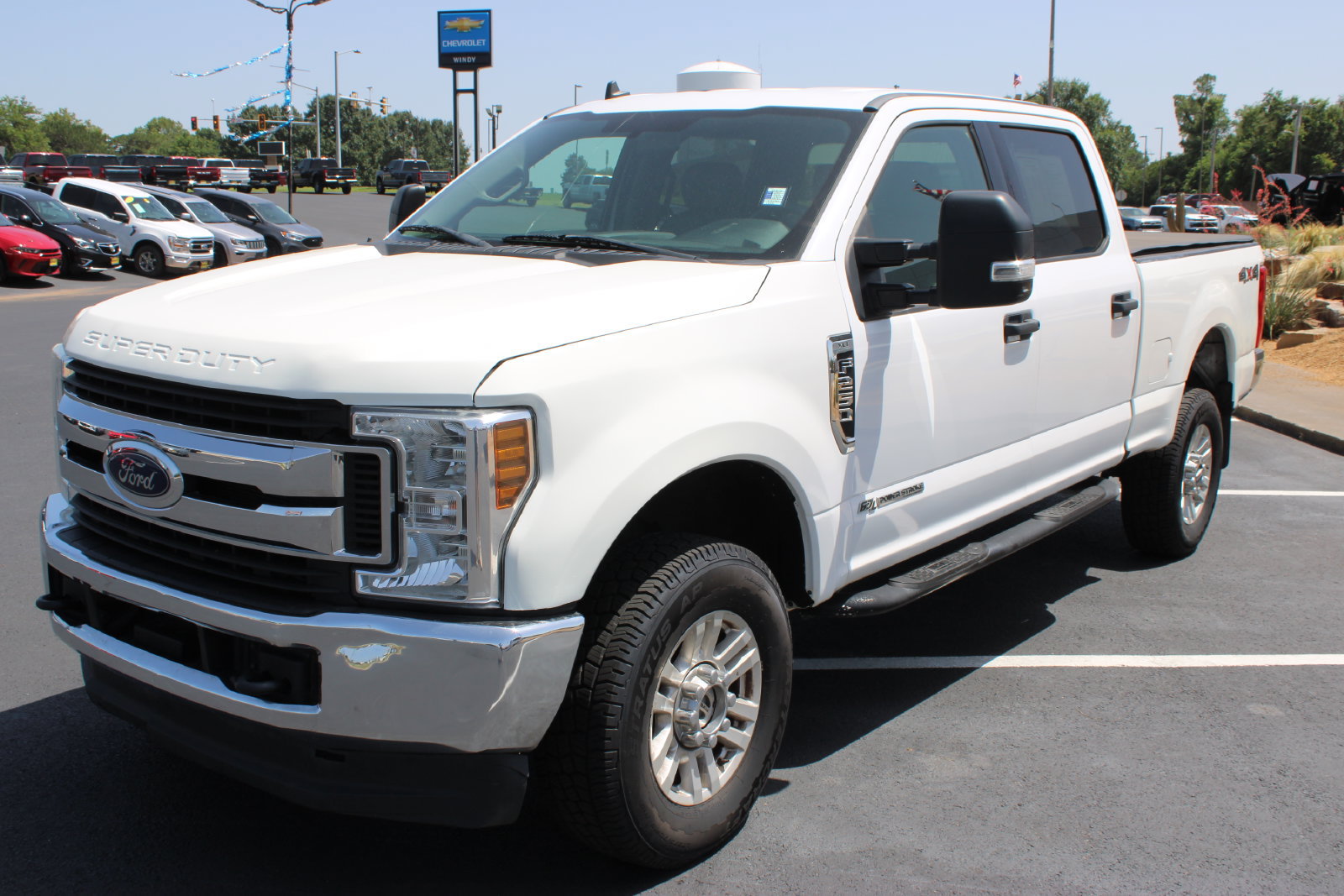 Used 2019 Ford F250 XLT w/ Snow Plow Prep Package AWD/4WD image 4
