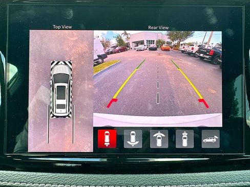 New 2026 Chrysler Pacifica Select image 17