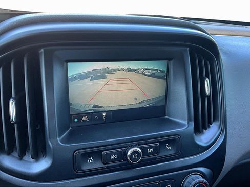 Used 2018 Chevrolet Colorado W/T w/ Custom Special Edition image 20