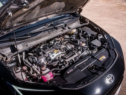 Used 2024 Toyota Prius XLE image 45