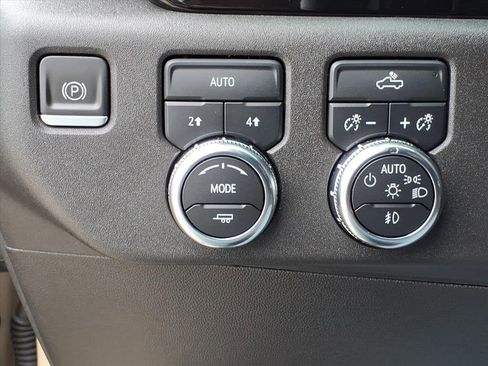 Certified 2022 GMC Sierra 1500 Elevation image 15